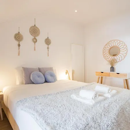 Rato Cozy 3br W/balcony - By Lu Holidays 리스본
