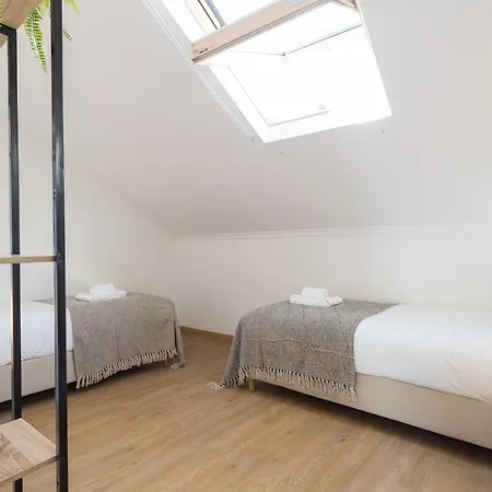 Rato Cozy 3br W/balcony - By Lu Holidays 리스본