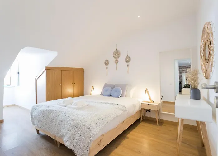 Rato Cozy 3br W/balcony - By Lu Holidays Lisboa