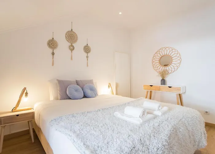 Rato Cozy 3br W/balcony - By Lu Holidays Lisboa