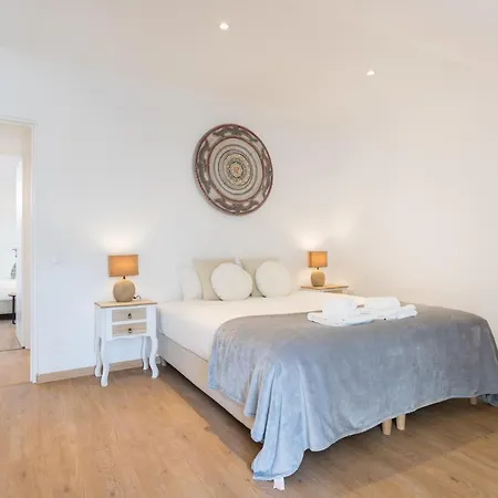 Lejlighed Rato Cozy 3br W/balcony - By Lu Holidays *