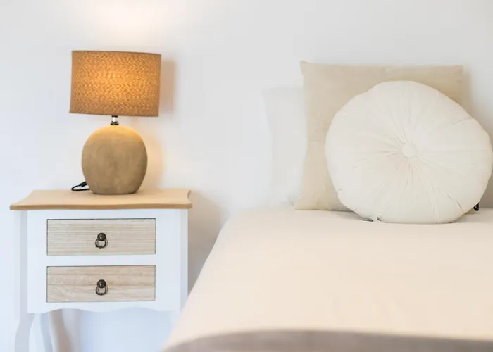Rato Cozy 3br W/balcony - By Lu Holidays * Лиссабон