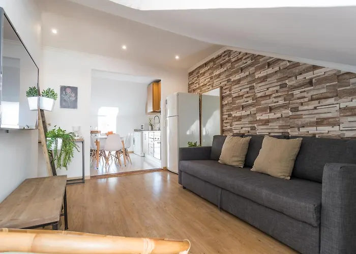 Rato Cozy 3br W/balcony - By Lu Holidays Лиссабон